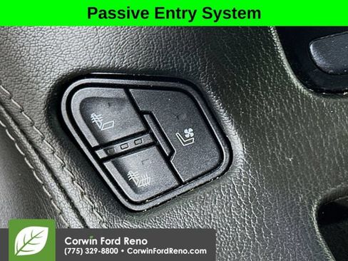 Used 2018 GMC Yukon SLT AWD/4WD image 20