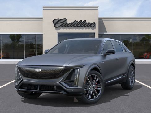 New 2026 Cadillac Lyriq V image 6