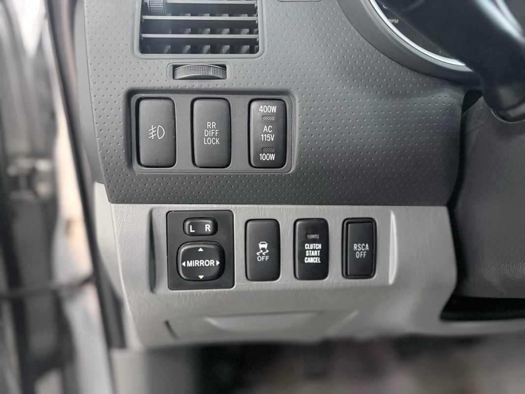 Used 2010 Toyota Tacoma 4x4 Access Cab V6 image 23