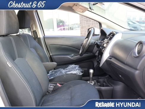 Used 2015 Nissan Versa Note SV FWD image 9