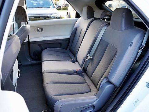 Certified 2024 Hyundai Ioniq 5 SEL image 17