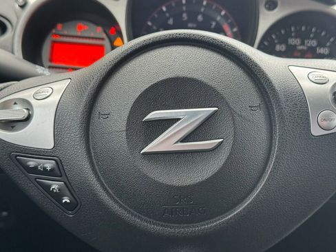 Used 2017 Nissan 370Z Coupe image 36