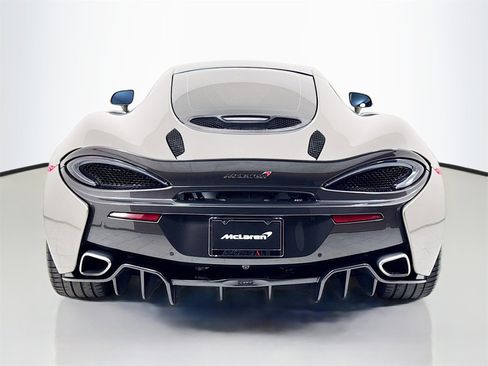 Used 2017 McLaren 570S Base image 6