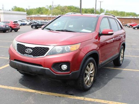 Used 2011 Kia Sorento EX w/ Premium Pkg FWD image 2