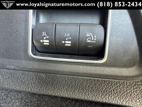 Used 2021 Mercedes-Benz GLS 450 4MATIC image 12