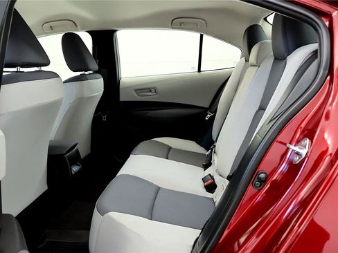 Used 2024 Toyota Corolla LE image 21