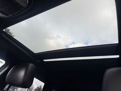 Used 2020 Jeep Grand Cherokee Limited w/ Luxury Group II image 28