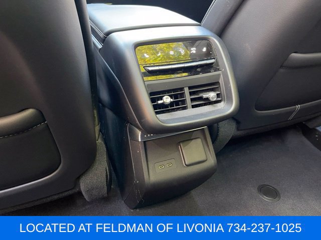 Used 2024 Cadillac Lyriq Sport AWD/4WD image 24