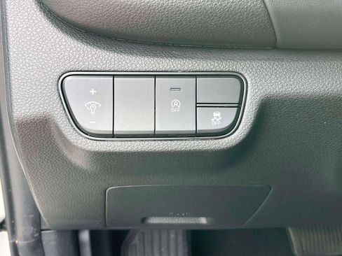Used 2024 Kia Seltos EX FWD image 17