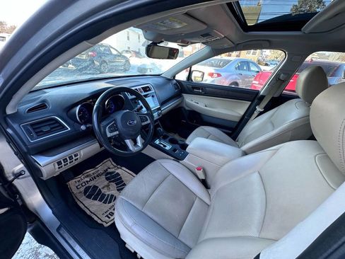 Used 2017 Subaru Outback 3.6R Limited image 9