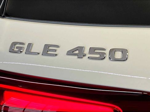 Certified 2024 Mercedes-Benz GLE 450 4MATIC image 32