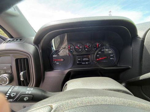 Used 2021 Chevrolet Silverado 1500 W/T RWD image 6