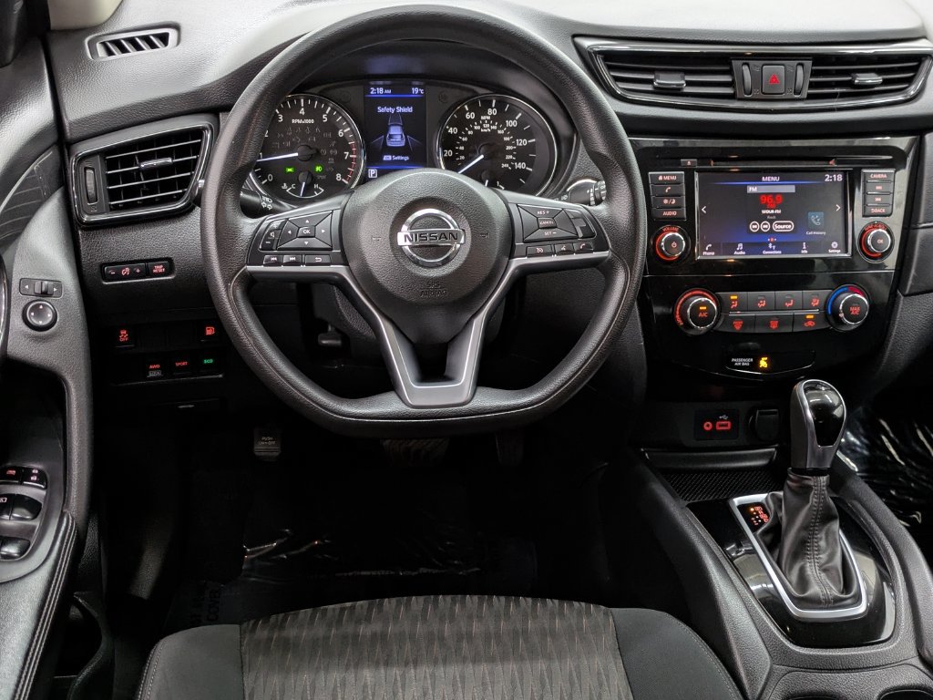 Used 2018 Nissan Rogue SV AWD/4WD image 4