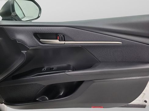 Certified 2025 Toyota Camry SE image 15