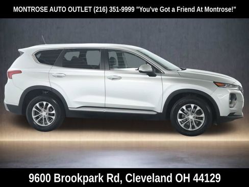 Used 2019 Hyundai Santa Fe SE image 11