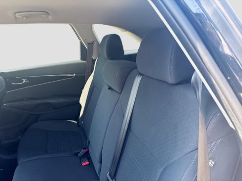 Used 2019 Kia Sorento FWD image 22