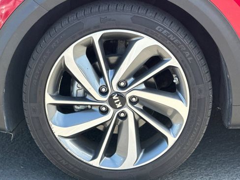 Used 2017 Kia Niro Touring FWD image 42
