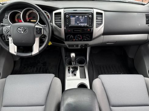 Used 2015 Toyota Tacoma PreRunner w/ TRD Off-Road Package image 13