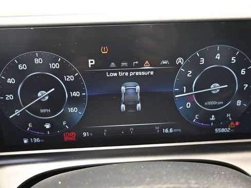 Used 2025 Kia Seltos EX image 23