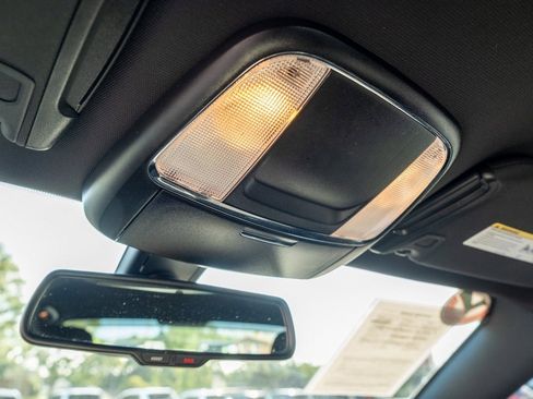 Used 2022 Dodge Charger SXT w/ Blacktop Package image 27