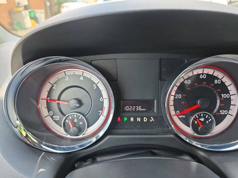 Used 2018 Dodge Grand Caravan SXT FWD image 13