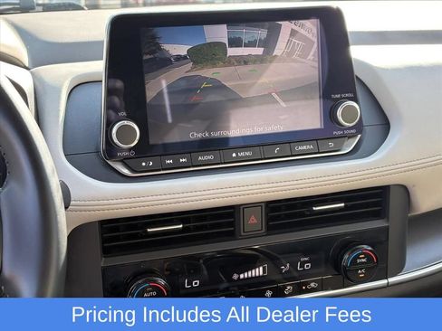Certified 2025 Nissan Rogue SV AWD/4WD image 11