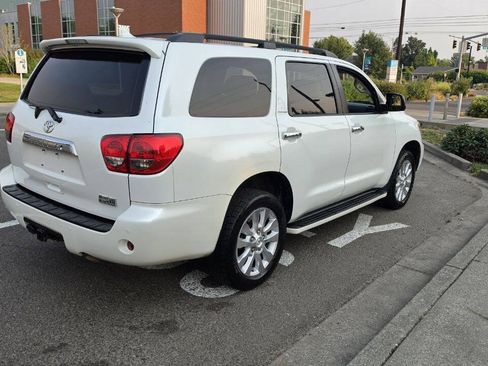 Used 2012 Toyota Sequoia Platinum AWD/4WD image 5