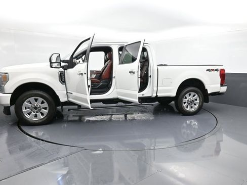 Used 2021 Ford F350 Platinum image 39
