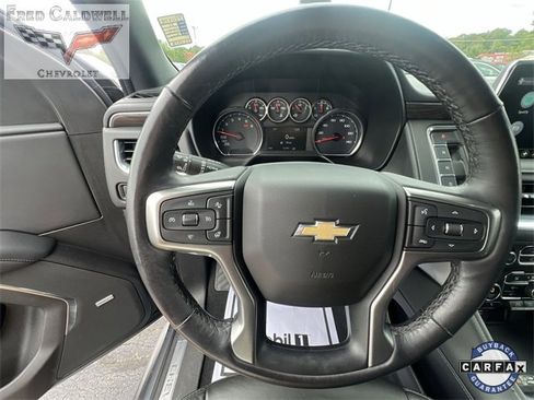 Used 2021 Chevrolet Suburban LT w/ LT Signature Package image 11