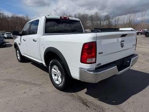 Used 2014 RAM 1500 Classic SLT w/ Luxury Group AWD/4WD image 3