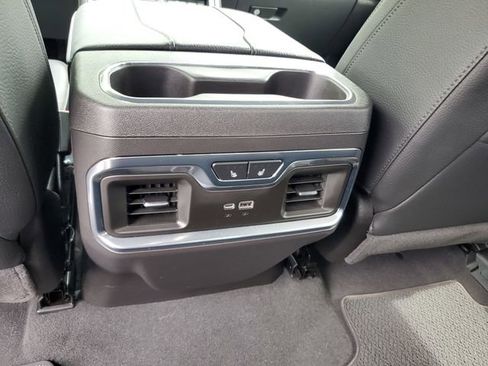 Used 2025 GMC Sierra 1500 Denali w/ Technology Package AWD/4WD image 16