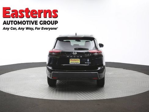 Used 2024 Nissan Rogue SV AWD/4WD image 34