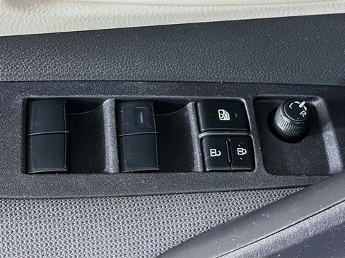 Used 2024 Toyota Corolla LE image 14