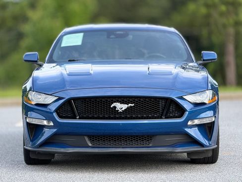 Used 2022 Ford Mustang GT RWD image 3