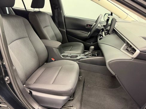 Used 2024 Toyota Corolla LE FWD image 12