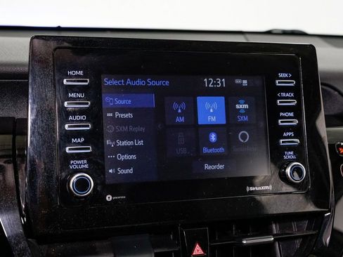 Used 2021 Toyota Camry SE image 16