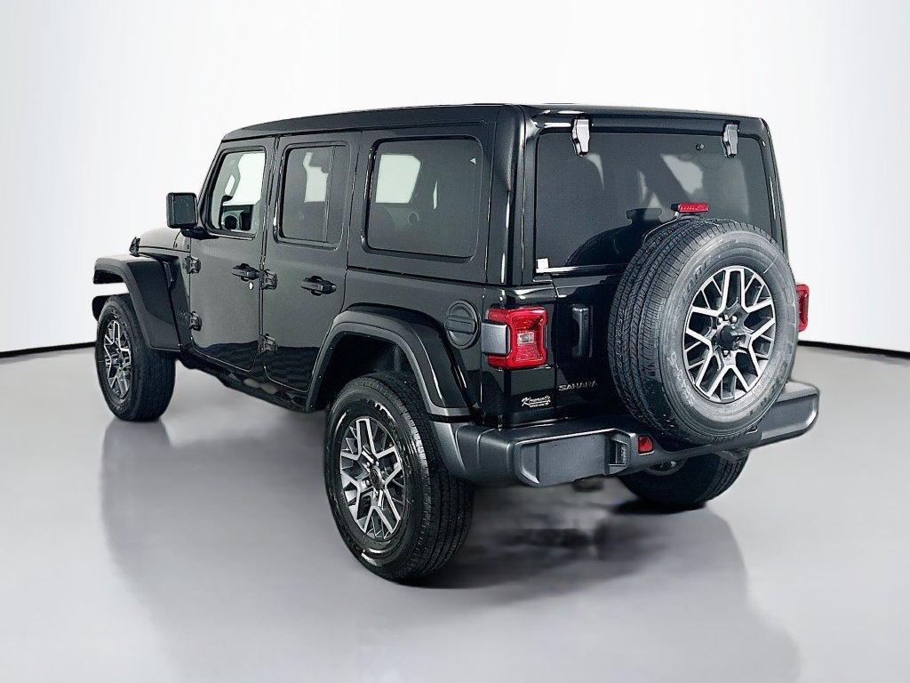 New 2025 Jeep Wrangler Unlimited Sahara AWD/4WD image 5
