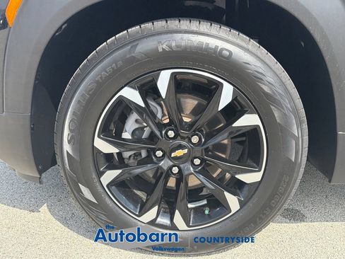 Used 2021 Chevrolet TrailBlazer LT w/ Sun and Liftgate Package FWD image 32