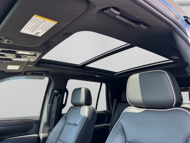 Used 2021 Chevrolet Tahoe Premier w/ Premium Package AWD/4WD image 20
