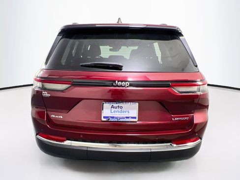Used 2023 Jeep Grand Cherokee Laredo w/ Luxury Tech Group I AWD/4WD image 6