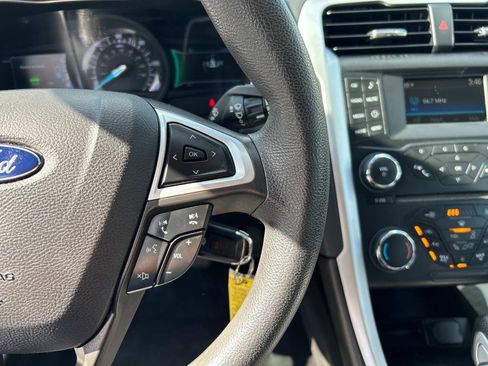 Used 2014 Ford Fusion S image 25