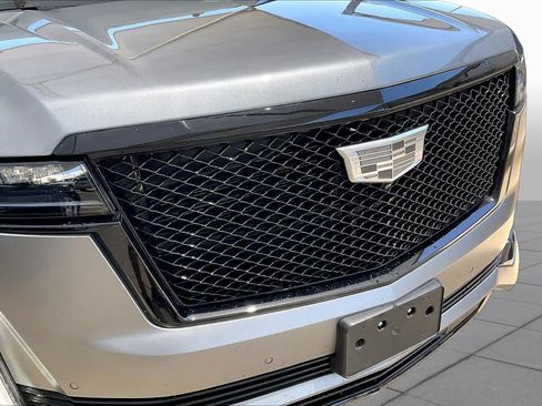 Used 2021 Cadillac Escalade Sport Platinum AWD/4WD image 30