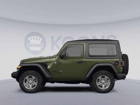 Used 2022 Jeep Wrangler Sport S image 2