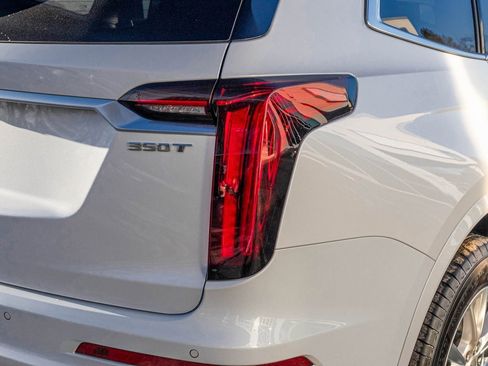 Used 2024 Cadillac XT6 Luxury image 37