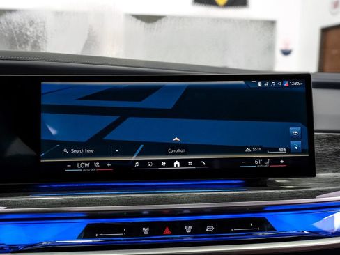 Used 2023 BMW i7 xDrive60 AWD/4WD image 20