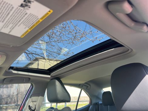 Used 2019 Toyota Camry SE image 13