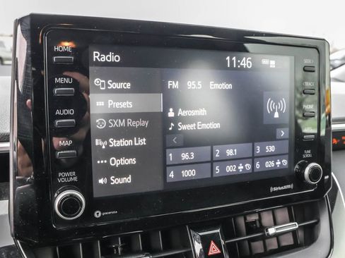 Used 2022 Toyota Corolla SE image 21