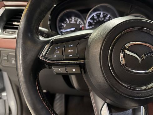 Used 2018 MAZDA CX-9 Signature image 13