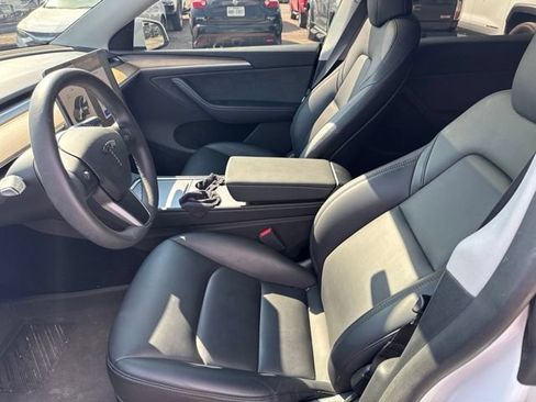 Used 2024 Tesla Model Y Long Range AWD/4WD image 11