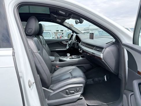 Used 2019 Audi Q7 2.0T Premium Plus w/ Premium Plus Package AWD/4WD image 28